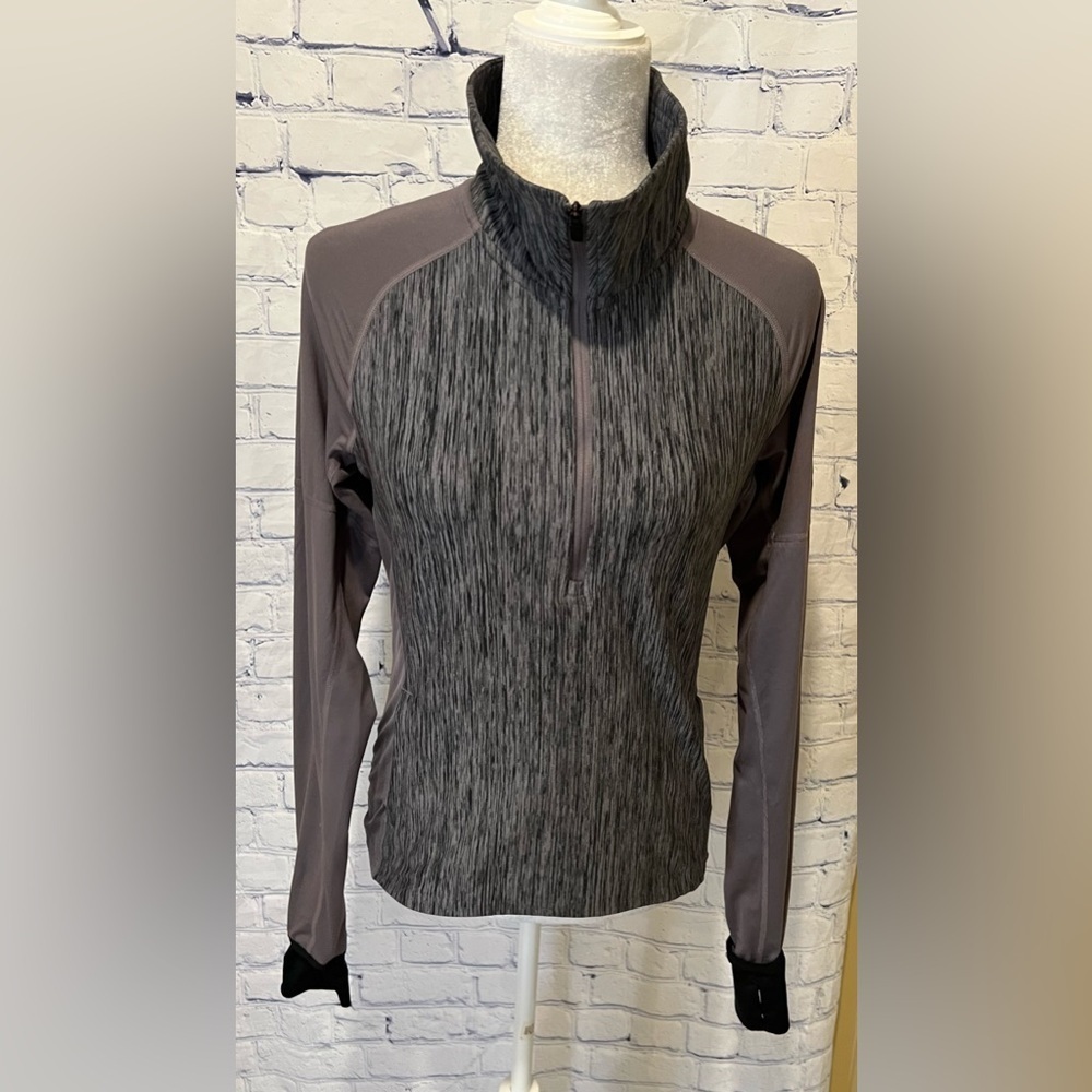 ADIDAS Half-Zip Pullover Gray Mock Neck Turtleneck. Size Women's Small